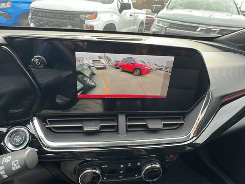 New 2026 Chevrolet Trax RS w/ Sunroof Package image 26