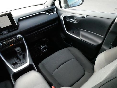 Certified 2025 Toyota RAV4 XLE AWD/4WD image 11