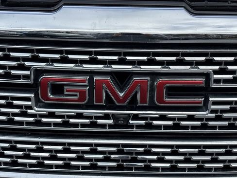 Certified 2022 GMC Sierra 3500 Denali w/ Technology Package image 34