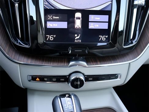 Used 2020 Volvo XC60 T5 Inscription image 26