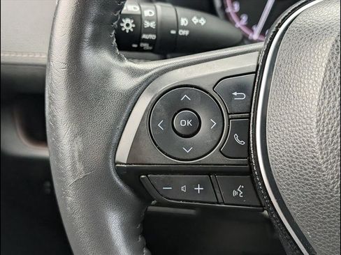 Used 2020 Toyota RAV4 Limited image 15