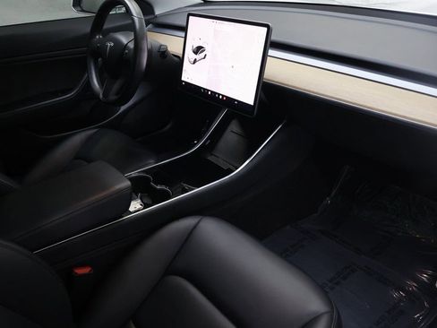Used 2018 Tesla Model 3 Long Range RWD image 11