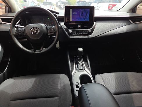Used 2023 Toyota Corolla LE image 7