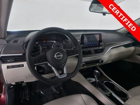 Certified 2023 Nissan Altima 2.5 SV image 11
