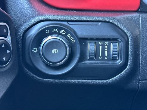 Used 2021 Jeep Wrangler Unlimited Rubicon image 43