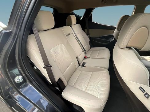 Used 2018 Hyundai Santa Fe Sport FWD image 24