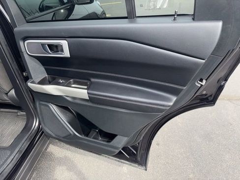 Certified 2022 Ford Explorer XLT AWD/4WD image 13