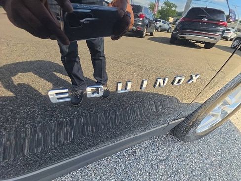 Used 2023 Chevrolet Equinox LT AWD/4WD image 34