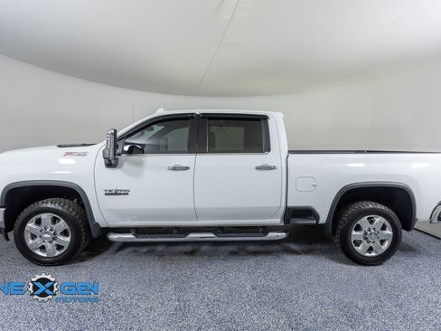 Used 2020 Chevrolet Silverado 2500 LTZ w/ LTZ Texas Edition image 4