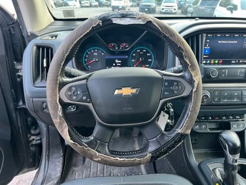 Used 2022 Chevrolet Colorado Z71 AWD/4WD image 16