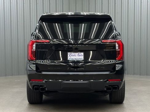 Used 2026 GMC Yukon Denali w/ Denali Reserve Package AWD/4WD image 4