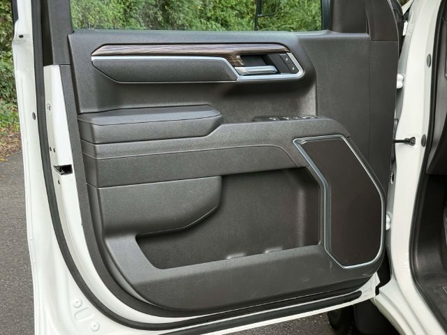 Used 2026 Chevrolet Silverado 1500 LT AWD/4WD image 10