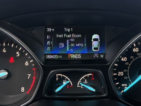 Used 2018 Ford Escape SE image 14