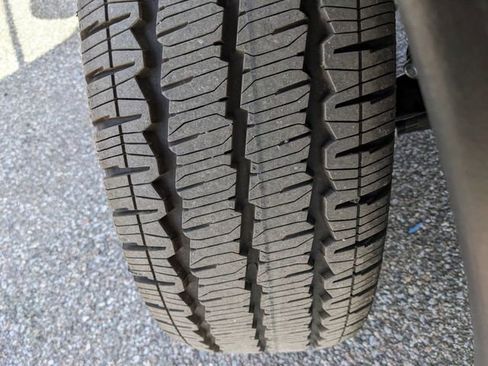 New 2026 Ford Transit 250 148 Medium Roof image 34