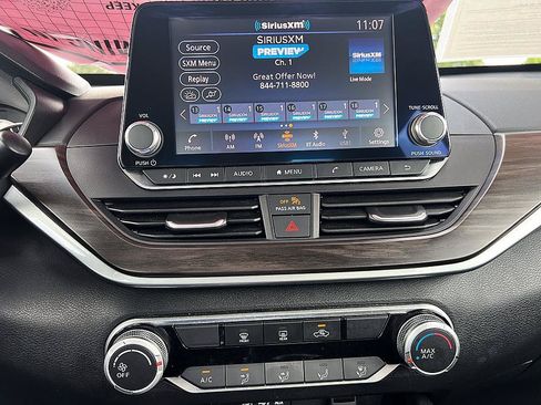 Certified 2024 Nissan Altima 2.5 SV FWD image 24