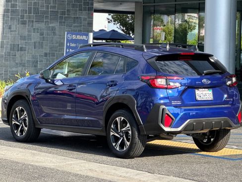 Used 2025 Subaru Crosstrek 2.5i Premium AWD/4WD image 6