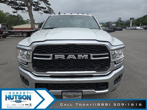 Used 2023 RAM 3500 Tradesman AWD/4WD image 3