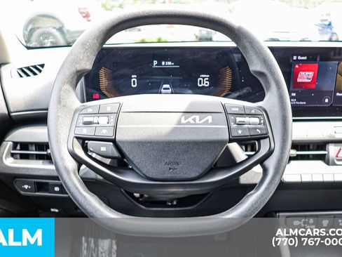 Used 2025 Kia K4 FWD image 30