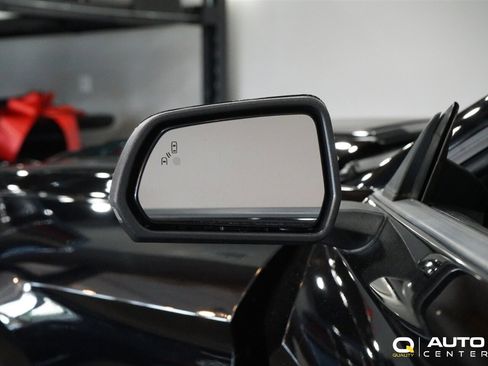 Used 2017 Ford Mustang GT Premium w/ Equipment Group 401A image 8