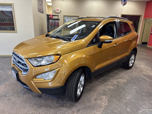 Used 2021 Ford EcoSport SE image 3