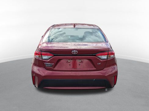 Used 2022 Toyota Corolla LE image 4