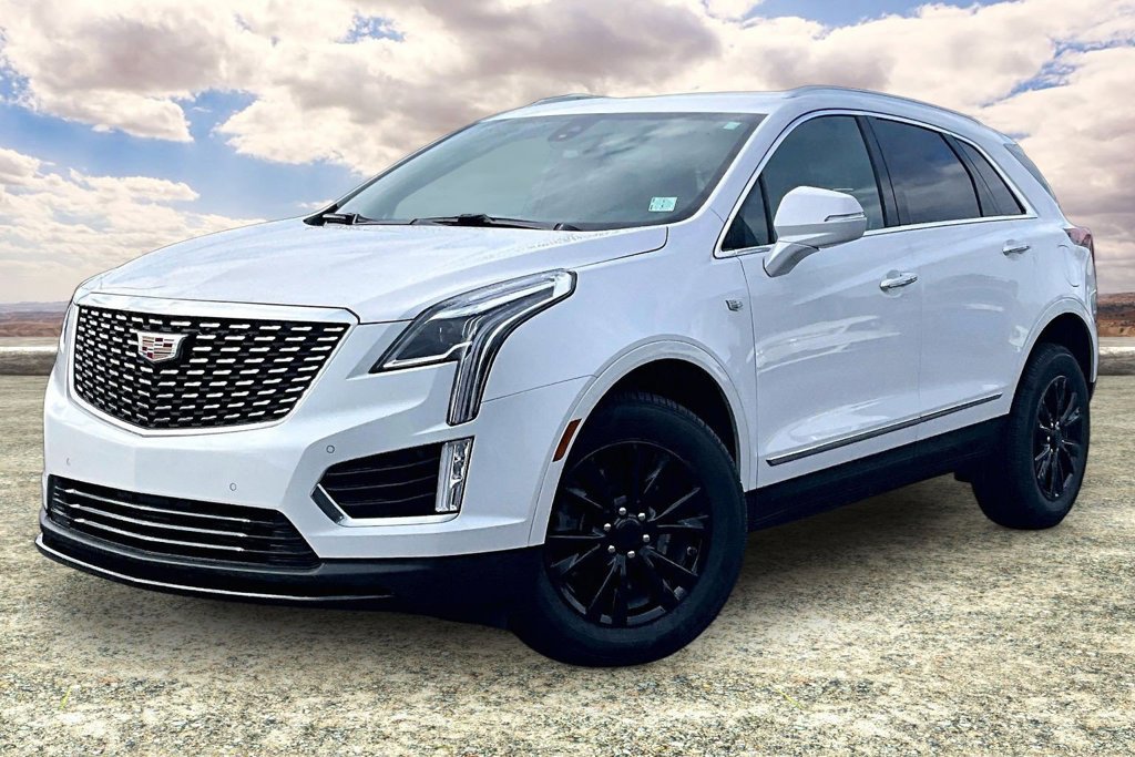 Certified 2024 Cadillac XT5 Luxury w/ LPO, Floor Liner Package AWD/4WD image 3