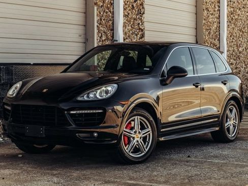Used 2012 Porsche Cayenne Turbo AWD/4WD image 30