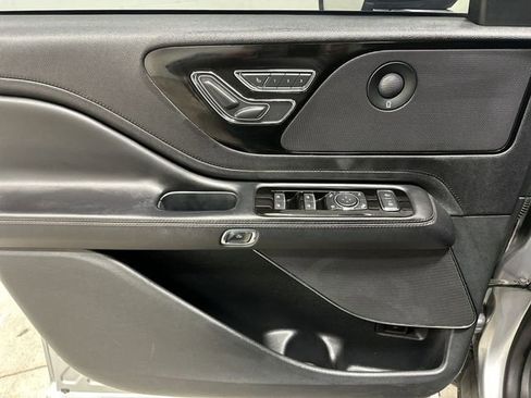 Used 2020 Lincoln Aviator Reserve w/ Equipment Group 201A image 17