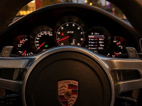 Used 2016 Porsche 911 GT3 RS image 17