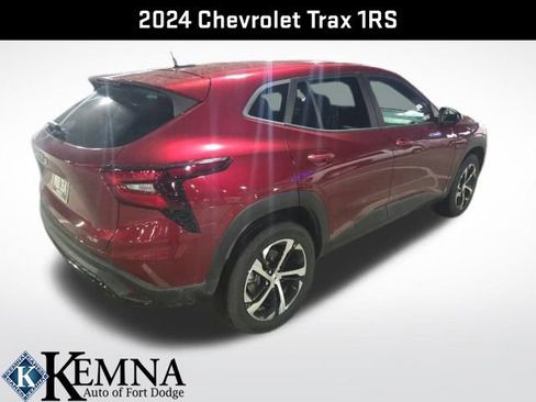 Used 2024 Chevrolet Trax RS w/ Driver Confidence Package image 11
