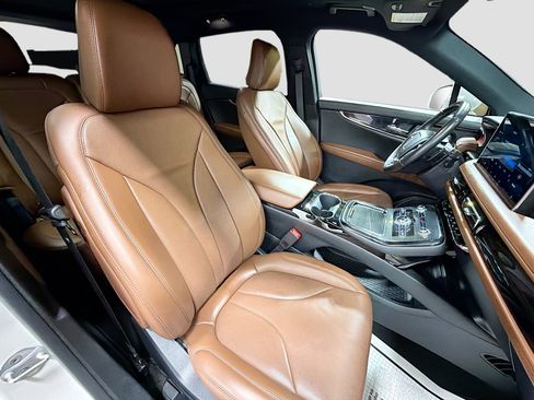 Used 2021 Lincoln Nautilus Reserve image 14