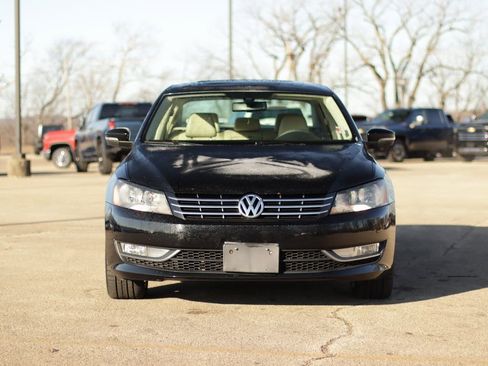 Used 2014 Volkswagen Passat TDI SEL Premium image 2