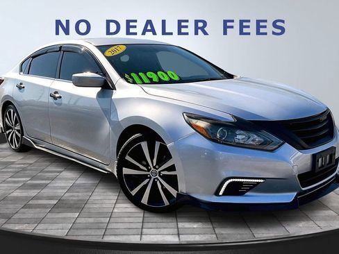 Used 2017 Nissan Altima 2.5 SR image 3