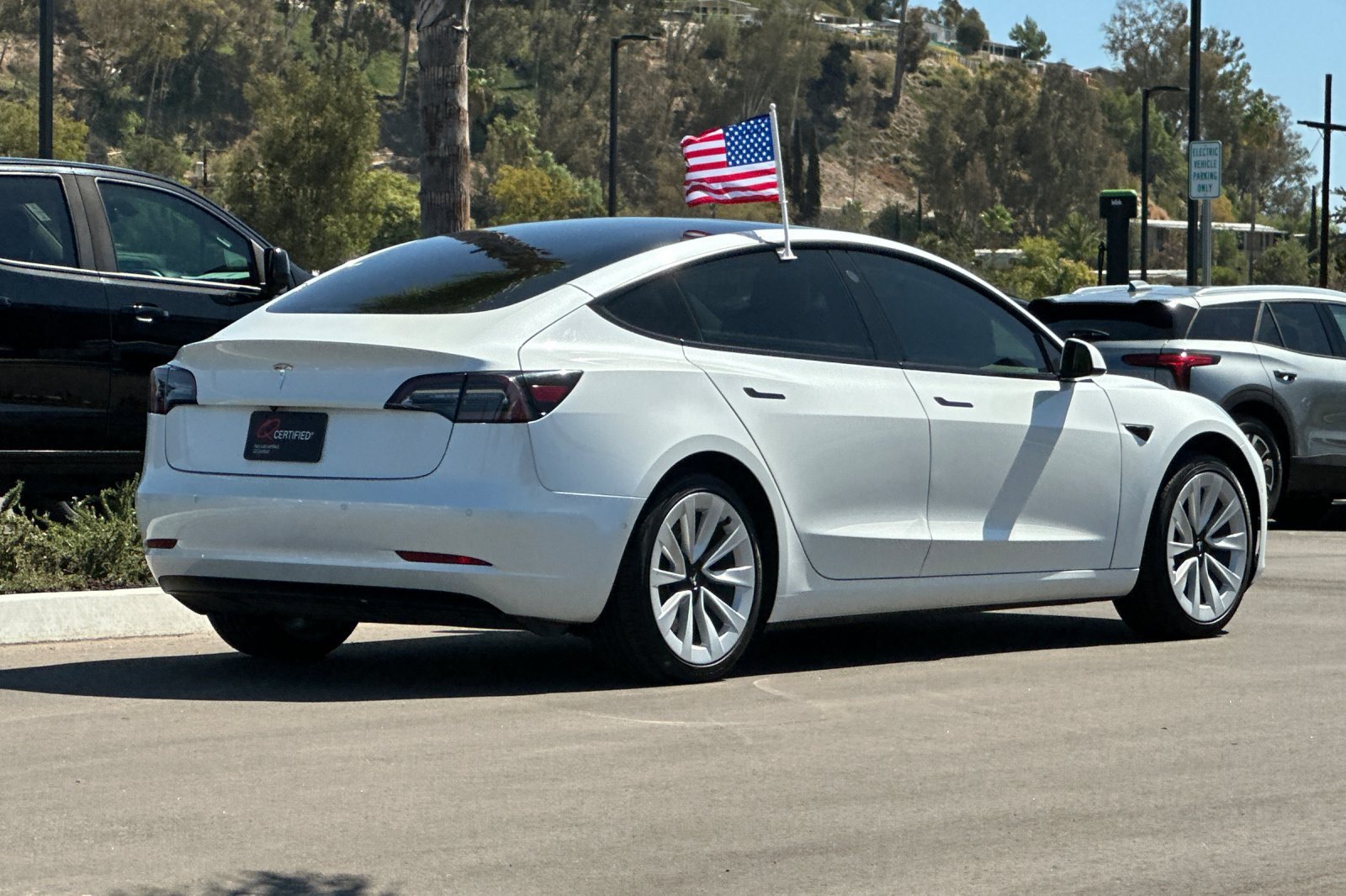 Used 2021 Tesla Model 3 Standard Range Plus RWD image 4