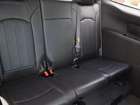 Used 2009 Buick Enclave CXL w/ Entertainment Package #2 image 26