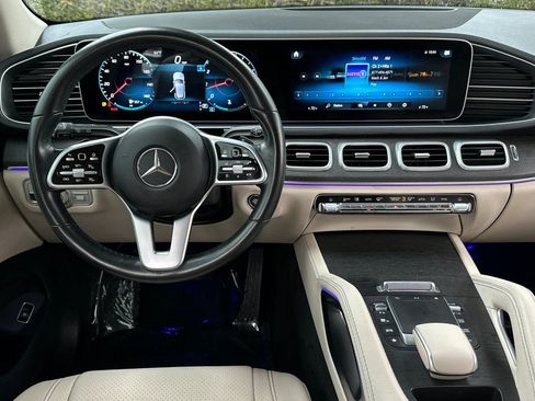 Certified 2022 Mercedes-Benz GLE 350 w/ Premium Package image 27