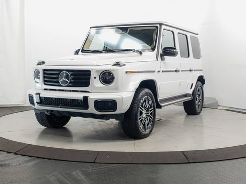 Used 2025 Mercedes-Benz G 580 image 3