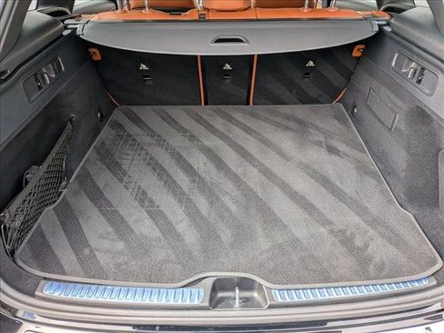Used 2023 Mercedes-Benz GLC 300 4MATIC image 6