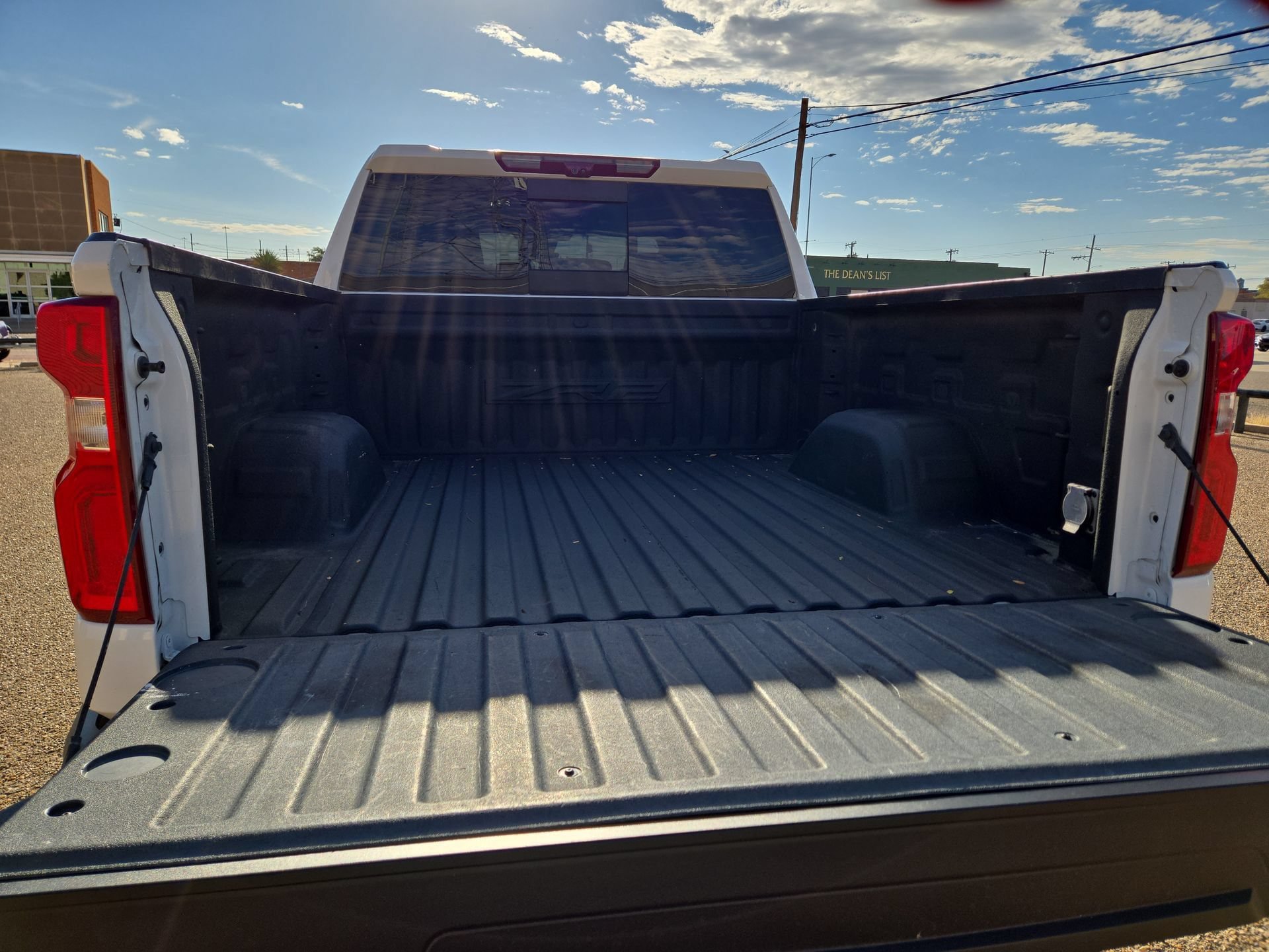 Used 2023 Chevrolet Silverado 1500 ZR2 w/ Technology Package AWD/4WD image 12