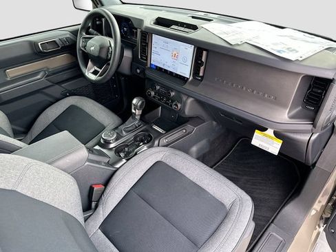 Used 2025 Ford Bronco 2-Door AWD/4WD image 26