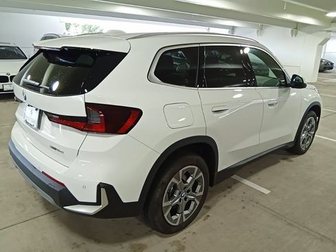 Used 2023 BMW X1 xDrive28i w/ Premium Package AWD/4WD image 5