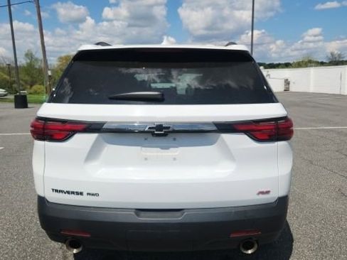Used 2023 Chevrolet Traverse RS image 6