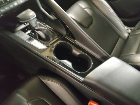 Used 2024 Hyundai Elantra Limited FWD image 26