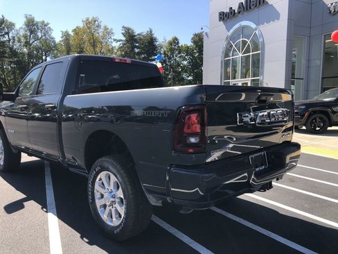 New 2026 RAM 2500 Big Horn image 12