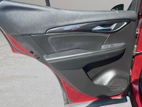 Used 2023 Buick Envision Preferred image 17