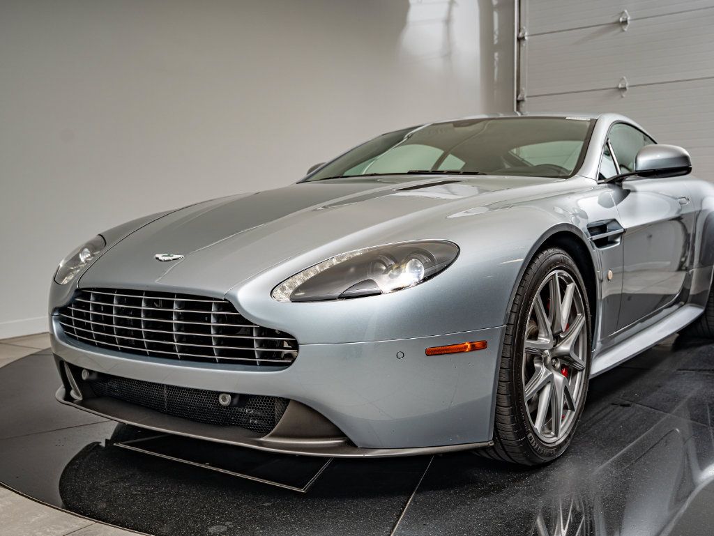 Used 2015 Aston Martin V8 Vantage GT RWD image 12