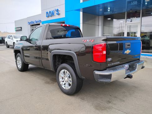 Used 2018 Chevrolet Silverado 1500 LT w/ Trailering Package image 2