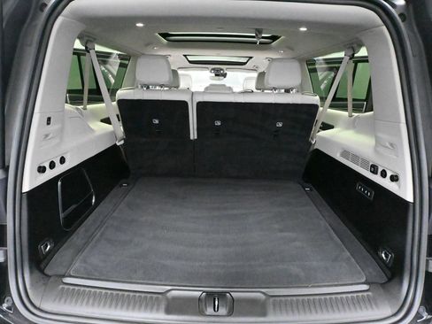 Used 2024 Jeep Wagoneer L Series II w/ Premium Group I image 45