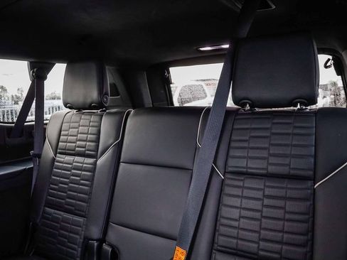 Used 2024 Cadillac Escalade ESV Premium Luxury Platinum AWD/4WD image 24