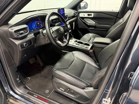 Used 2023 Ford Explorer ST w/ Equipment Group 401A image 11